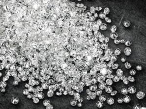 円安でダイヤ製品の買取値段も上昇中